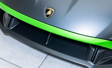 Lamborghini Huracan STO 36
