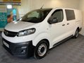 Vauxhall Vivaro 2.0 Turbo D 3100 Dynamic Crew Van L2 H1 Euro 6 (s/s) 5dr 39