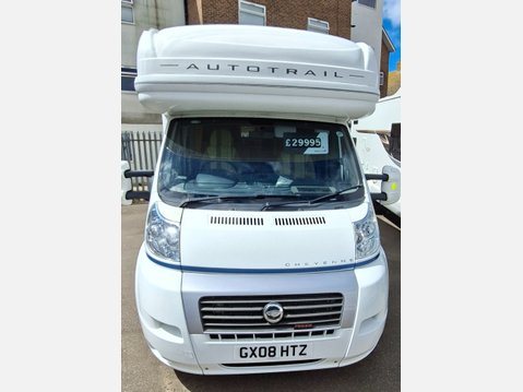 Auto-Trail Cheyenne 740s E 13
