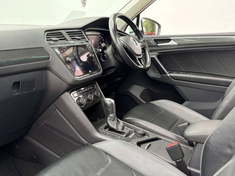 Volkswagen Tiguan 2.0 Tiguan SEL TDI BlueMotion Technology 4Motion Semi-Auto 4WD 5dr 69
