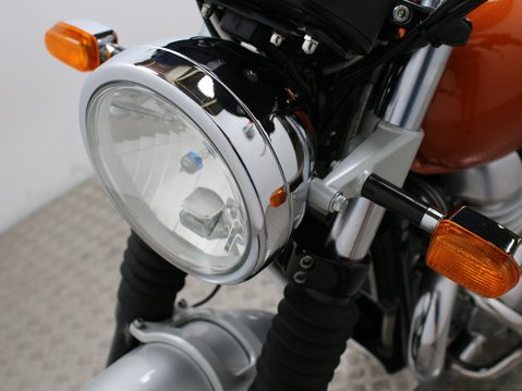Royal Enfield Interceptor INTERCEPTOR 650 13