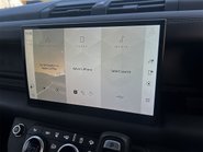 Land Rover Defender V8 66