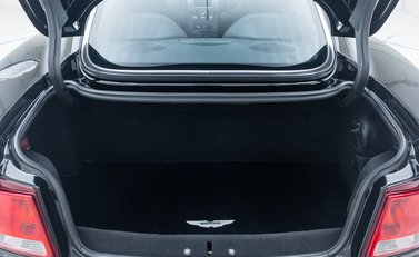 Aston Martin Vanquish S Ultimate 40