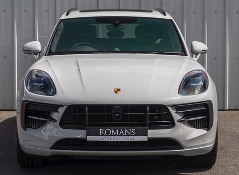 Porsche Macan GTS 4
