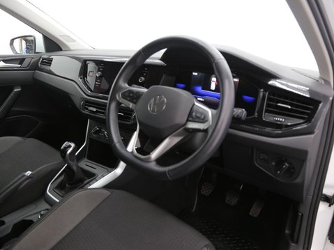 Volkswagen Polo 1.0 TSI Life Euro 6 (s/s) 5dr 21