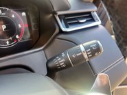 Land Rover Range Rover Velar 3.0 Range Rover Velar R-Dynamic HSE D300 Auto 4WD 5dr 22