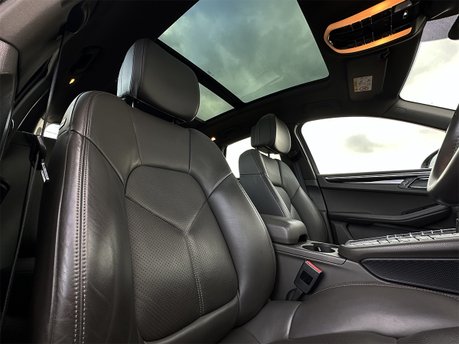 Porsche Macan D S PDK 44