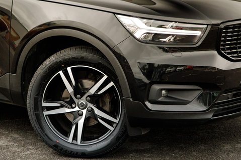 Volvo XC40 T3 R-DESIGN 11