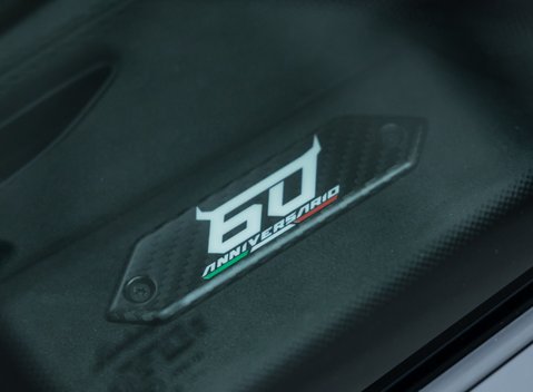 Lamborghini Revuelto 35