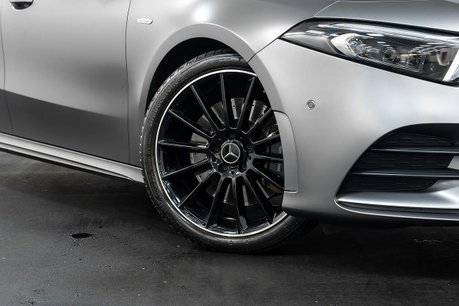 Mercedes-Benz A Class 2.0 A250 Exclusive Edition Plus Hatchback 5dr Petrol 7G-DCT Euro 6 (s/s) (2 7