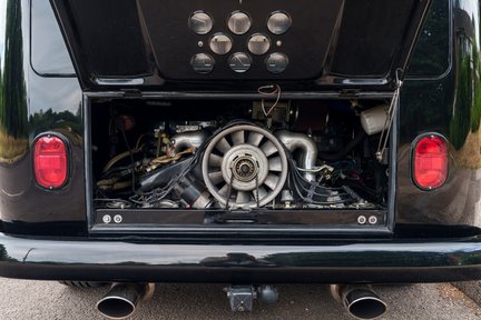 Volkswagen Restomod Porsche 3.2 Ltr 21 Window Samba 29