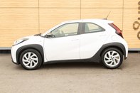 Toyota Aygo X VVT-I PURE 13