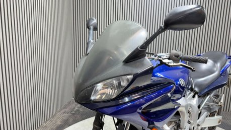 Yamaha FZ 2004 HIGH MILEAGE COMMUTER BIKE / PARTS BIKE 600CC 13