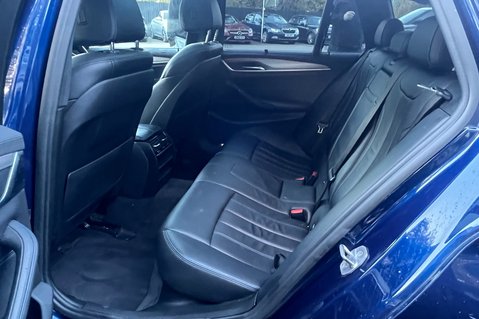 BMW 5 Series 520D M SPORT TOURING - JUST ARRIVED -PAN ROOF -CAMERA -19 INCH ALLOYS 8