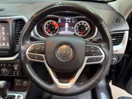 Jeep Cherokee 2.2 MultiJetII Overland SUV 5dr Diesel Auto 4WD Euro 6 (s/s) (200 ps) 19