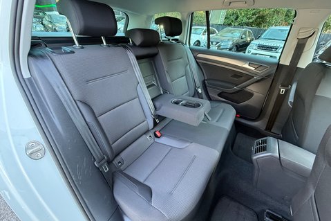 Volkswagen Golf MATCH TDI - 1 OWNER - 11 SERVICES - VAT QUALIFYING - APPLE CAR PLAY 30