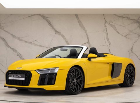 Audi R8 V10 Spyder 1