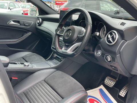 Mercedes-Benz GLA 2.1 GLA220d AMG Line (Premium Plus) 7G-DCT 4MATIC Euro 6 (s/s) 5dr 14