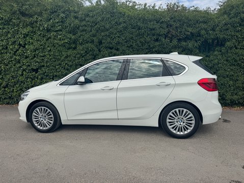 BMW 2 Series 2.0 218d Luxury MPV 5dr Diesel Auto Euro 6 (s/s) (150 ps) 32