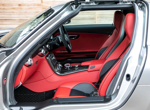 Mercedes-Benz SLS AMG 15