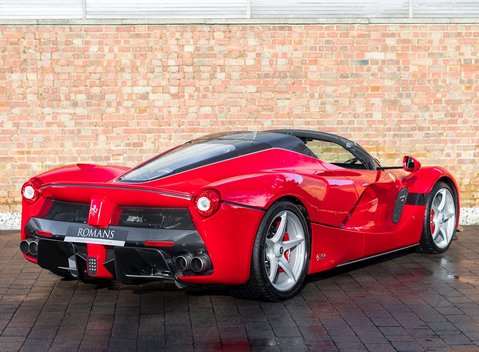 Ferrari LaFerrari Aperta 13