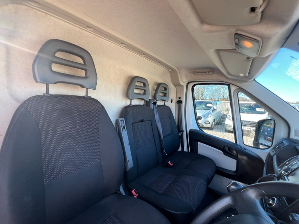 2017 Peugeot BoxerLWB L3H2 Med Roof Professional 335 Air Con Nav Sen — thumbnail 30 of 51