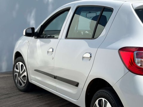 Dacia Sandero 1.1 Sandero Ambiance 5dr 33