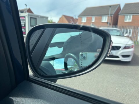 Ford Fiesta TITANIUM 32