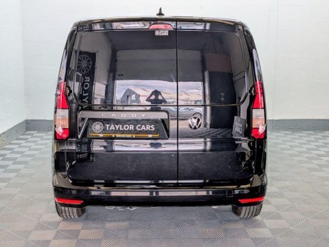 Volkswagen Caddy 2.0 TDI C20 Commerce Plus SWB Euro 6 (s/s) 5dr 5