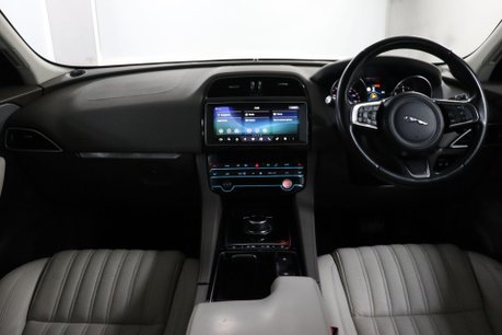Jaguar F-Pace PORTFOLIO AWD 41