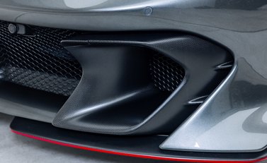 Ferrari 812 Competizione 65