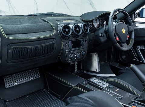 Ferrari 430 Scuderia SPIDER 16M 17