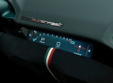 Ferrari 812 Superfast 19