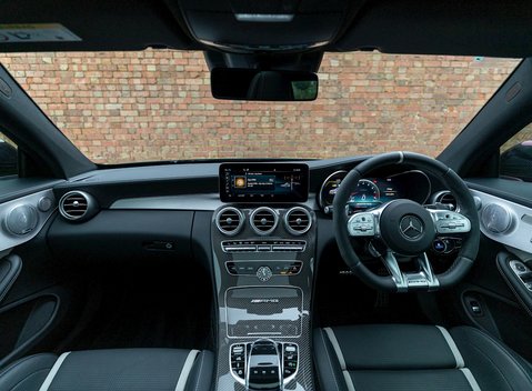 Mercedes-Benz C63 S Premium Plus 18