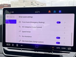 Volkswagen Tiguan 1.5 Tiguan Life TSi PHEV Semi-Auto 5dr 44