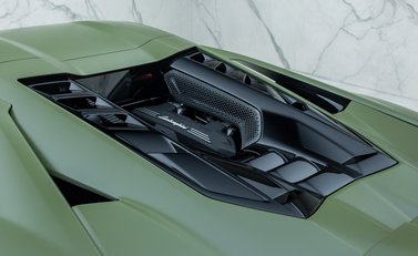 Lamborghini Revuelto 39