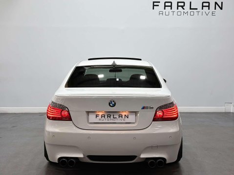 BMW M5 5.0 V10 Saloon 4dr Petrol SMG Euro 4 (507 ps) 21