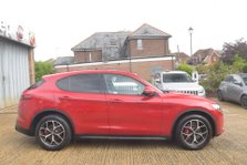 Alfa Romeo Stelvio TB SPRINT 8