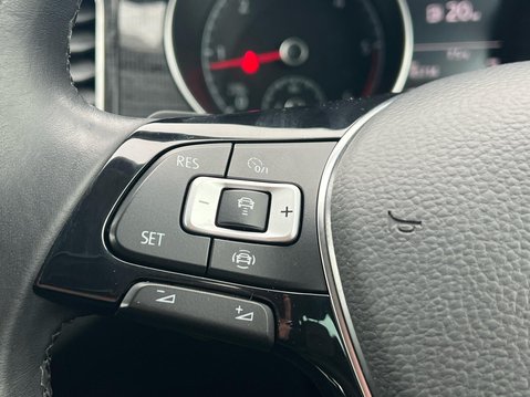 Volkswagen Golf SV GT TDI DSG 37