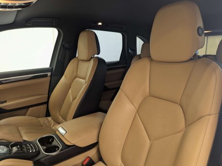 Porsche Cayenne 3.0 Cayenne V6 D Tiptronic S 4WD 5dr 38