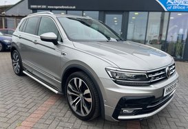 Volkswagen Tiguan R-LINE TECH 2.0 TDI 4MOTION DSG AUTO 5