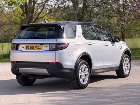 Land Rover Discovery Sport 2.0 Discovery Sport S D 4x2 5dr 32