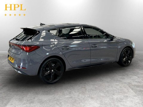 SEAT Leon 1.5 eTSI MHEV FR Black Edition Hatchback 5dr Petrol Hybrid DSG Euro 6 (s/s) 7