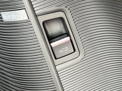 BYD Seal U 1.5 DM-i Comfort 5dr Auto 19