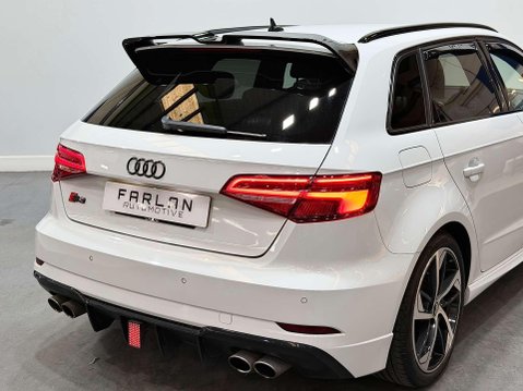 Audi S3 2.0 TFSI Black Edition Sportback 5dr Petrol S Tronic quattro Euro 6 (s/s) ( 19