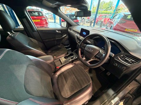 Ford Kuga 2.5h Duratec ST-Line Edition CVT Euro 6 (s/s) 5dr 9