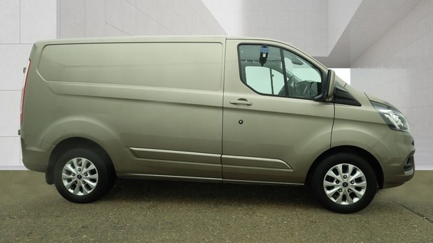 Ford Transit Custom SWB L1H1 Low Roof Limited 280 Air Con Alloys Sensors EURO 6 NO VAT 3