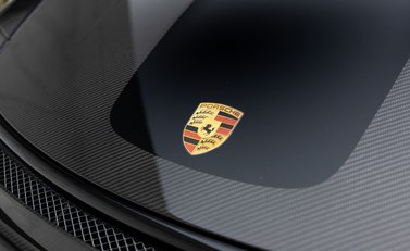 Porsche 911 (991) GT2 RS Weissach 40