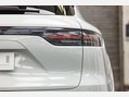 Porsche Cayenne 3.0 V6 E-Hybrid 17.9kWh Platinum Edition TiptronicS 4WD Euro 6 (s/s) 5dr (3 90