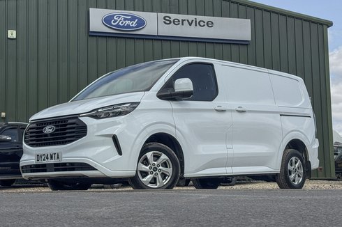 Ford Transit Custom SWB L1H1 Low Roof Limited 300 Air Con Alloys Cam Sensors EURO 6